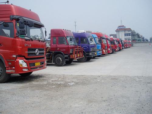 货运公司成都发货到长宁古蔺仁怀货运公司/4.2米6.8米9.6米13米高栏平板箱式返空回程货车